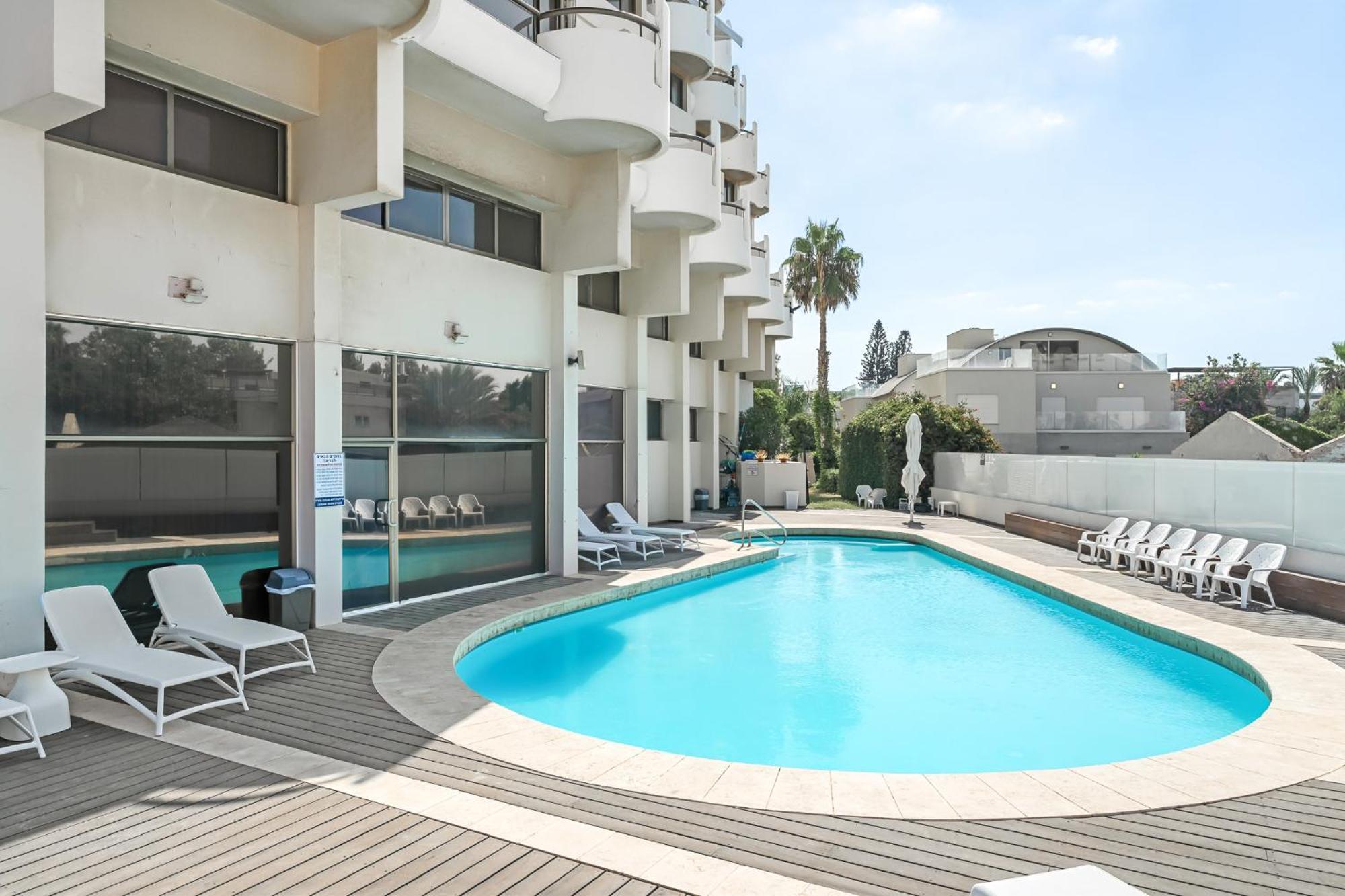 Sunsets Paradise 2Br With Parking By Beachfront Stay Herzliya Exterior photo